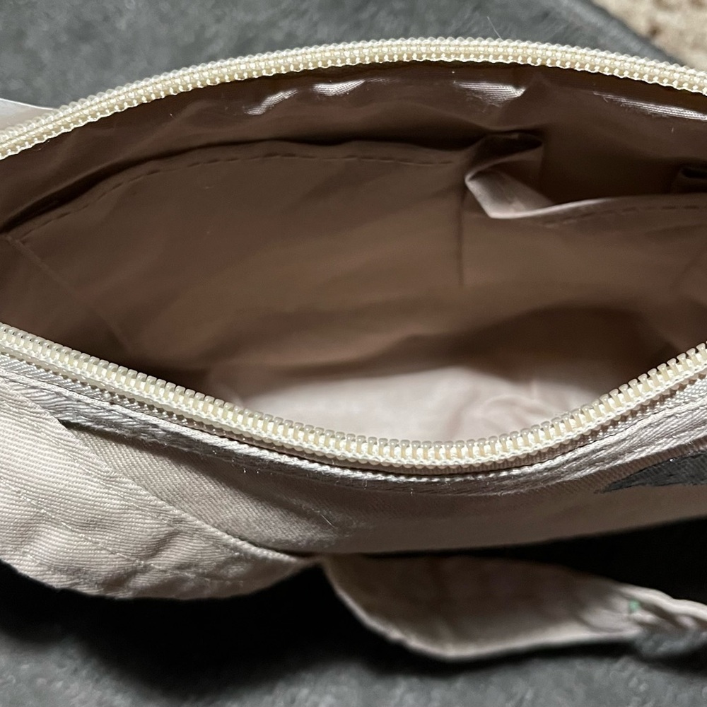 Purse - Picture 4 of 5